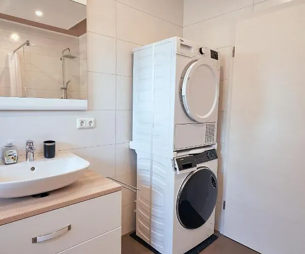 Deluxe - Nationalpark - Gross, Erholsam, Familienfreundlich, Extras * Ellweiler